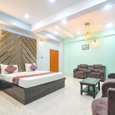Fabexpress Mu Club Hotel Patna  Kültér fotó