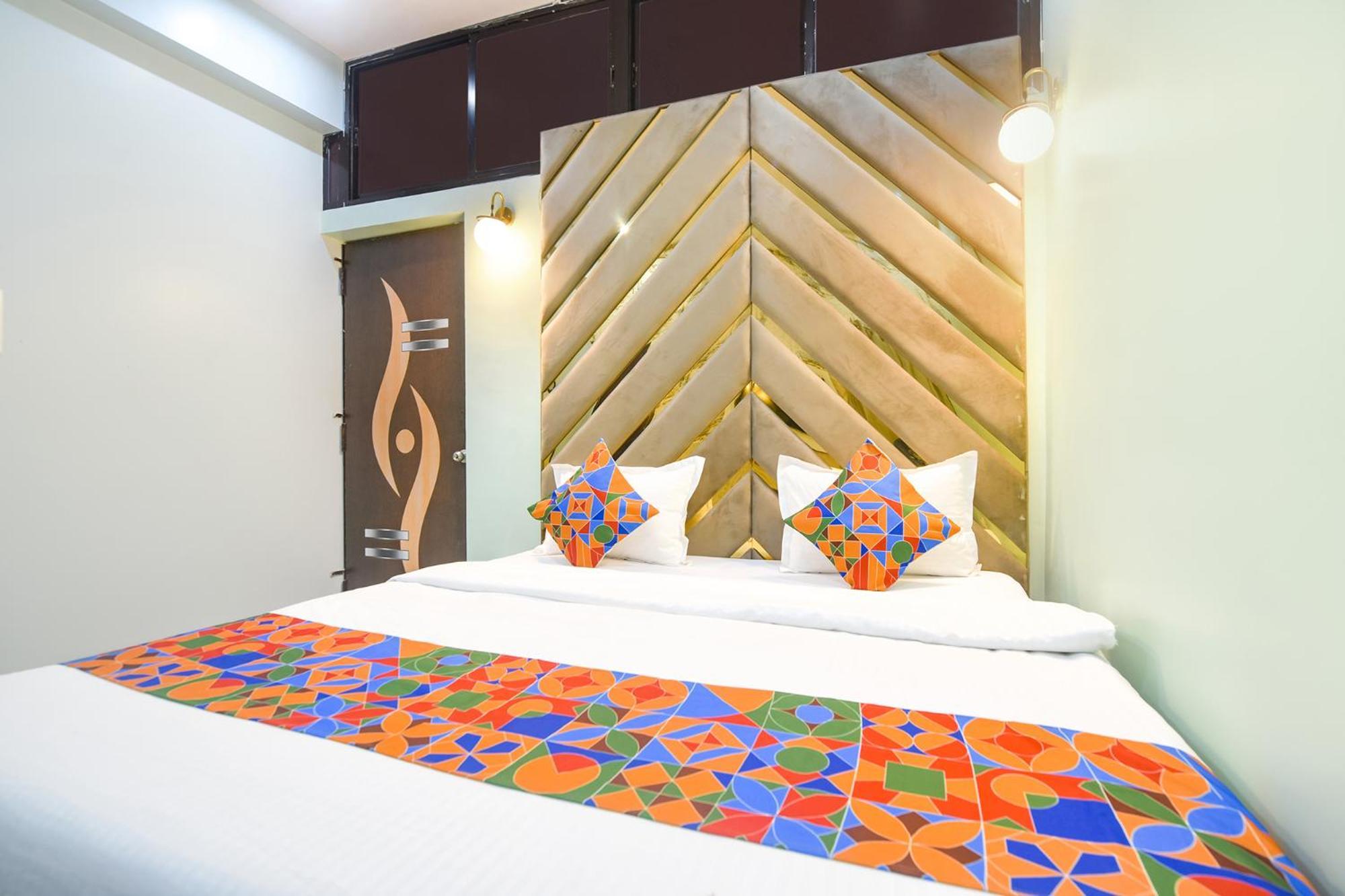 Fabexpress Mu Club Hotel Patna  Kültér fotó