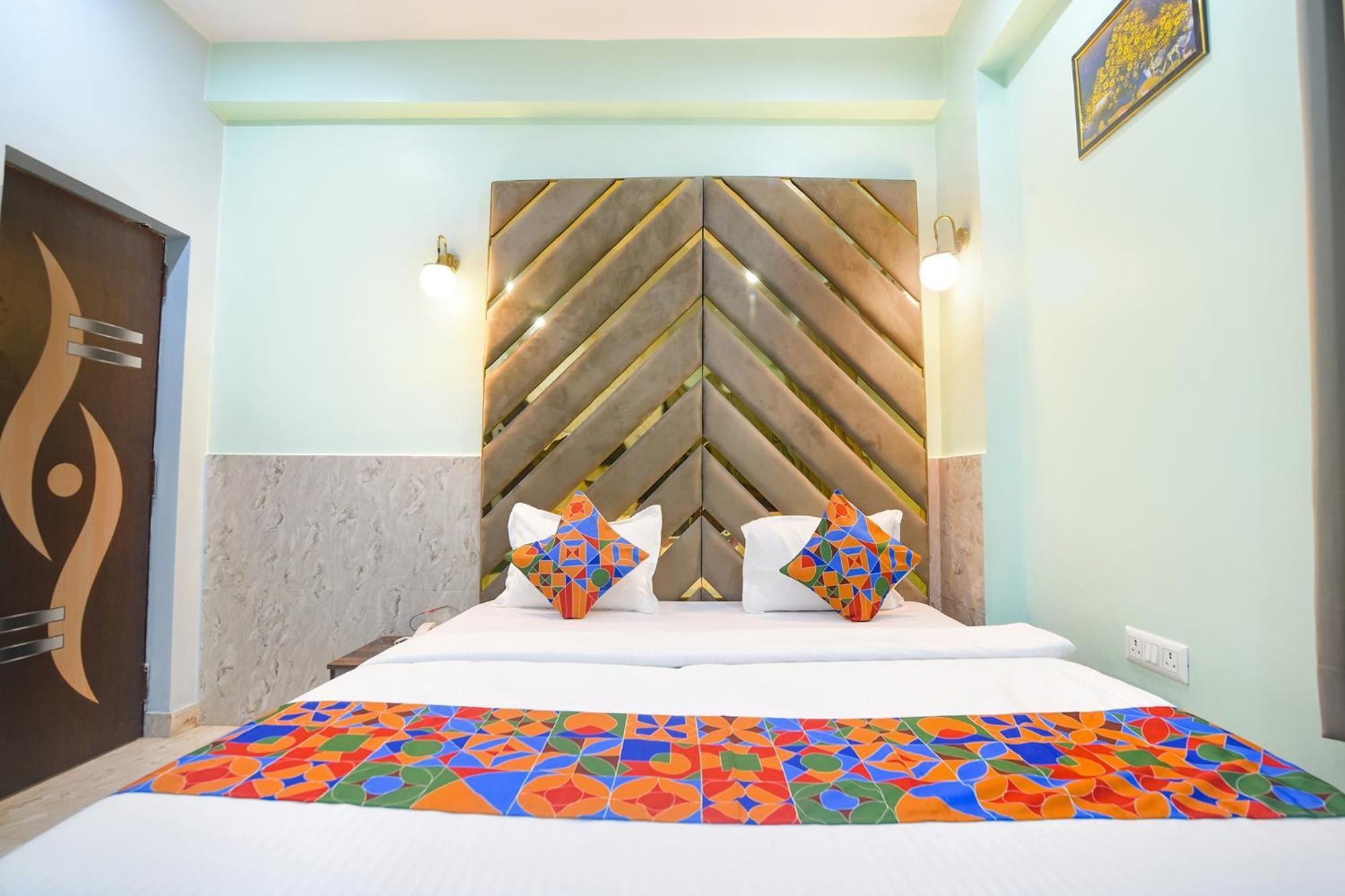 Fabexpress Mu Club Hotel Patna  Kültér fotó